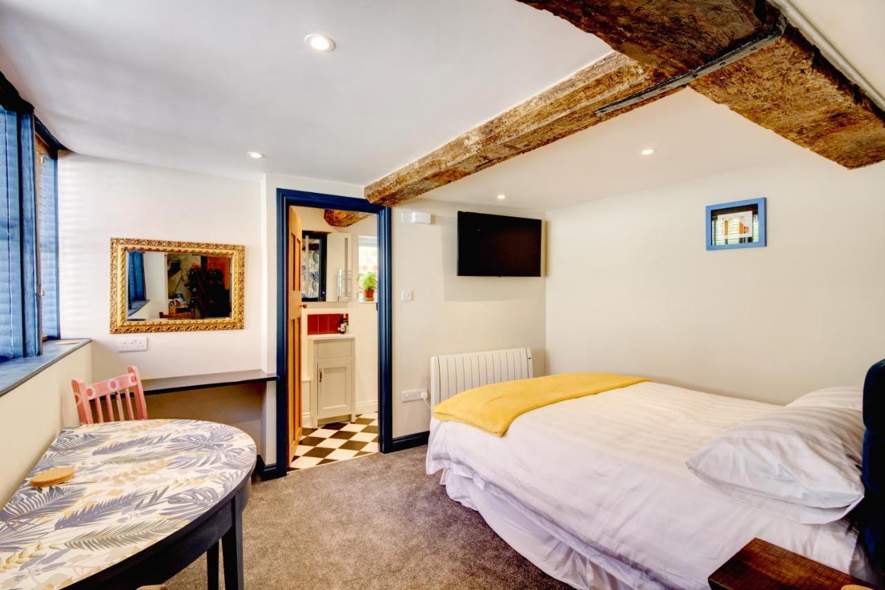 Bed and Breakfast Green Parrot House à Devizes Extérieur photo