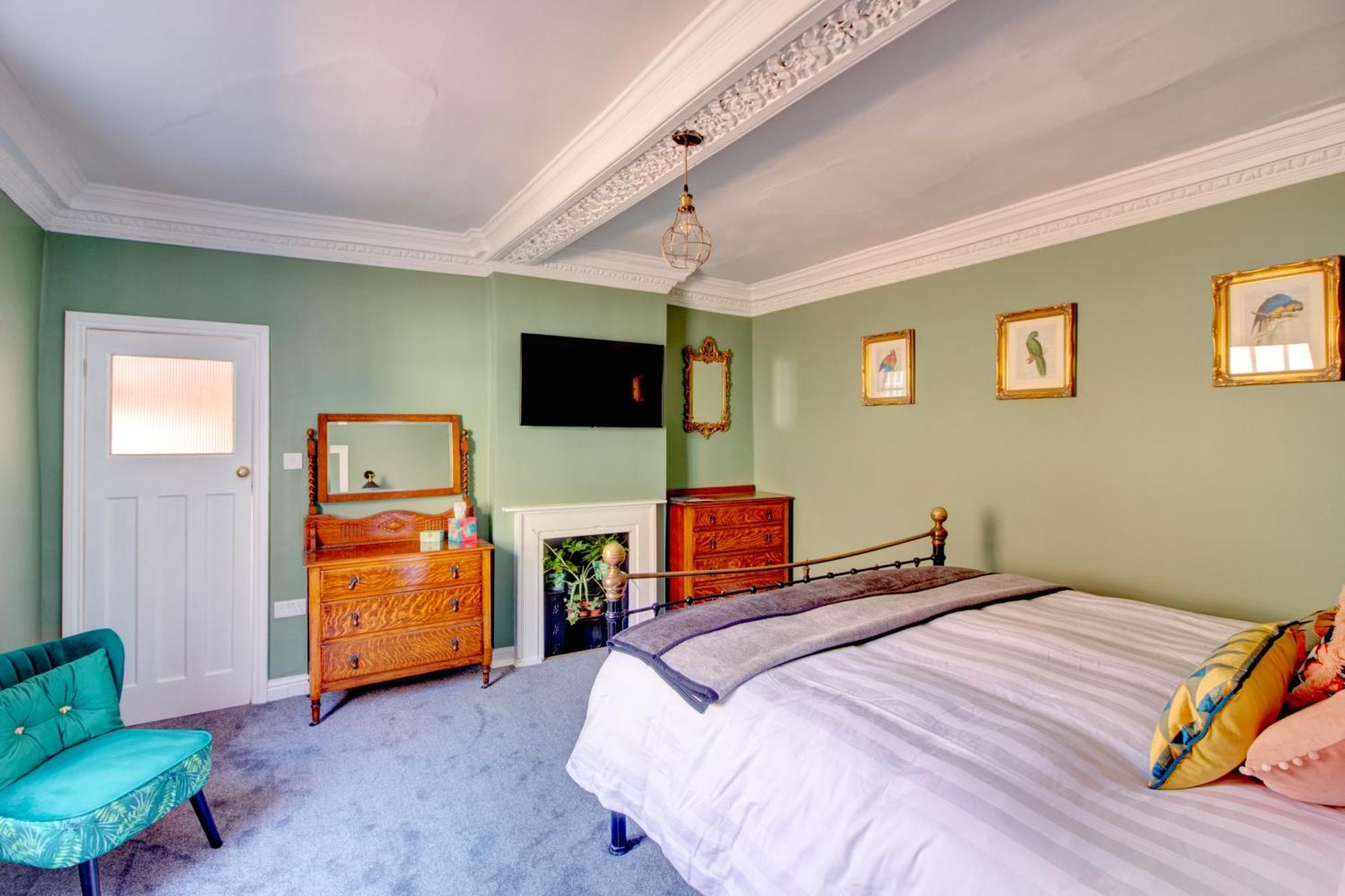 Bed and Breakfast Green Parrot House à Devizes Extérieur photo